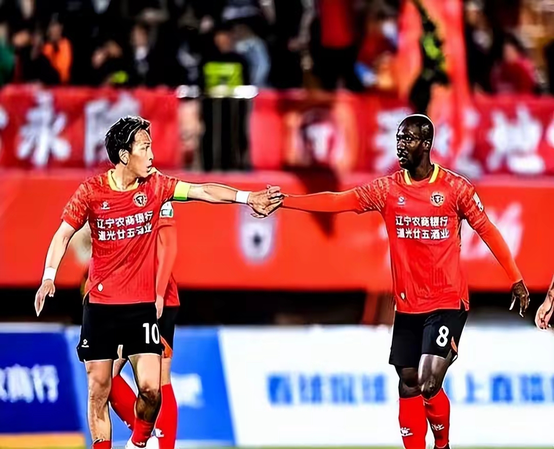 英雄联盟-关于中超赛程吃紧；利物浦转会期绝杀压哨；震撼外界；更衣室氛围转暖的信息